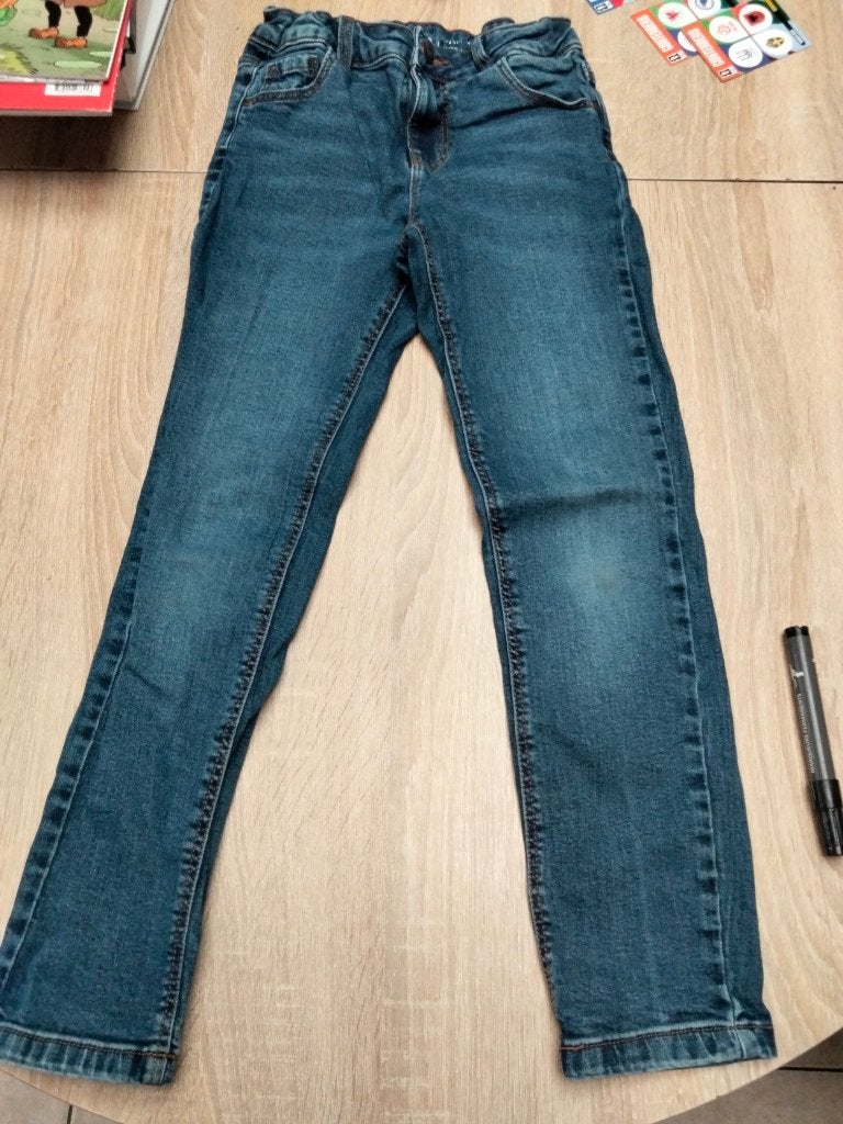 Broek maat 134, Kinderen en Baby's, Kinderkleding | Maat 134, Ophalen of Verzenden, Gebruikt, Jongen, Broek