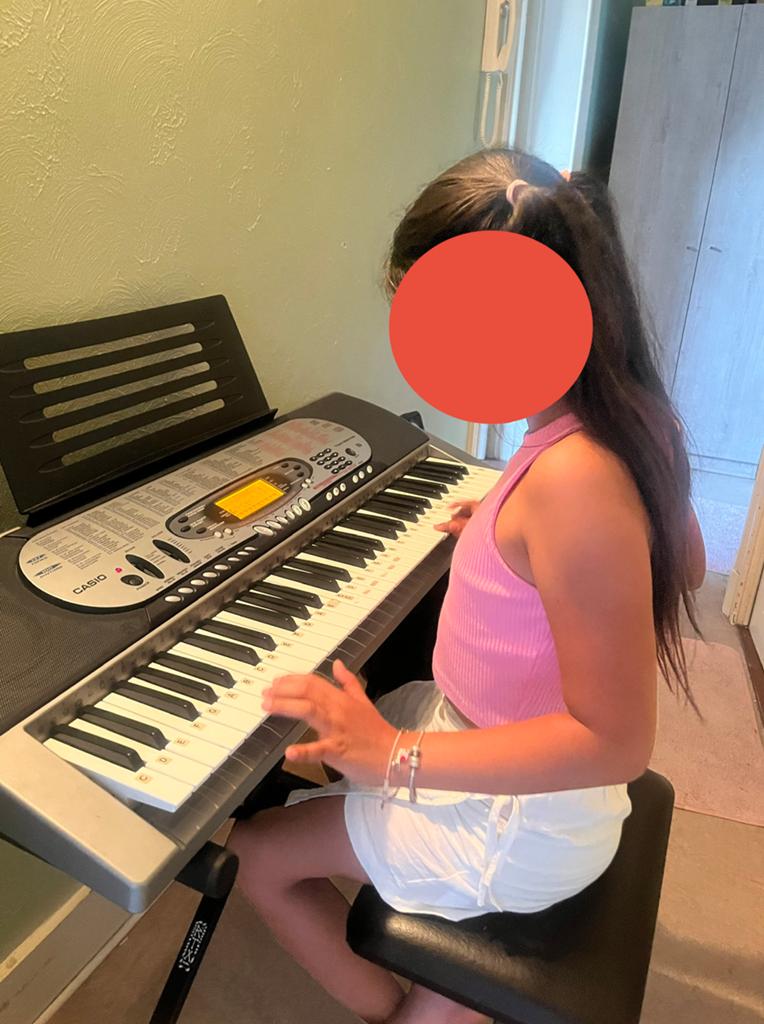Piano Casio, Muziek en Instrumenten, Keyboards, Ophalen, Gebruikt, Casio, Met standaard