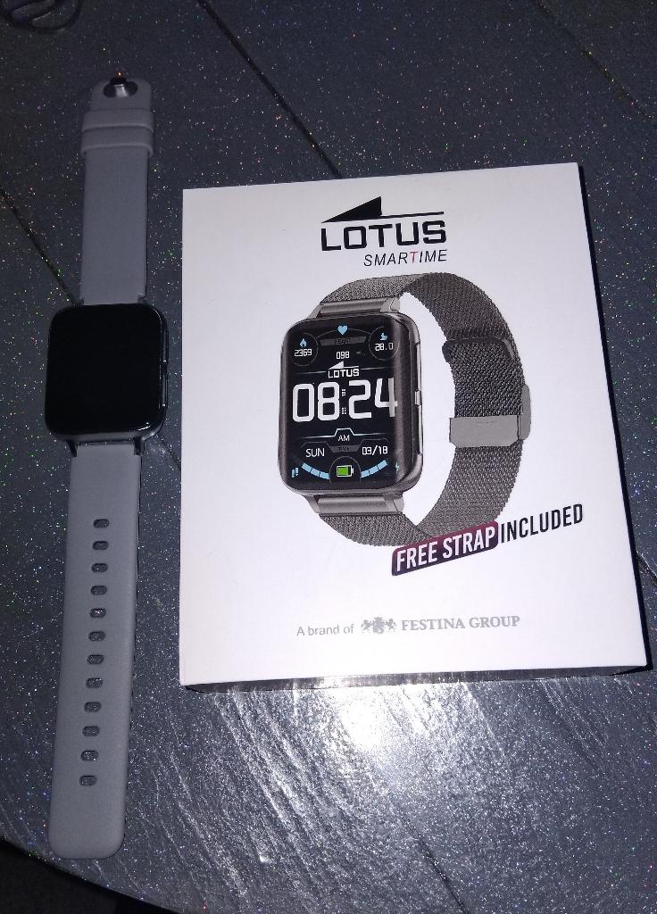 Montre connectée LOTUS, Bijoux, Sacs & Beauté, Montres connectées, Enlèvement
