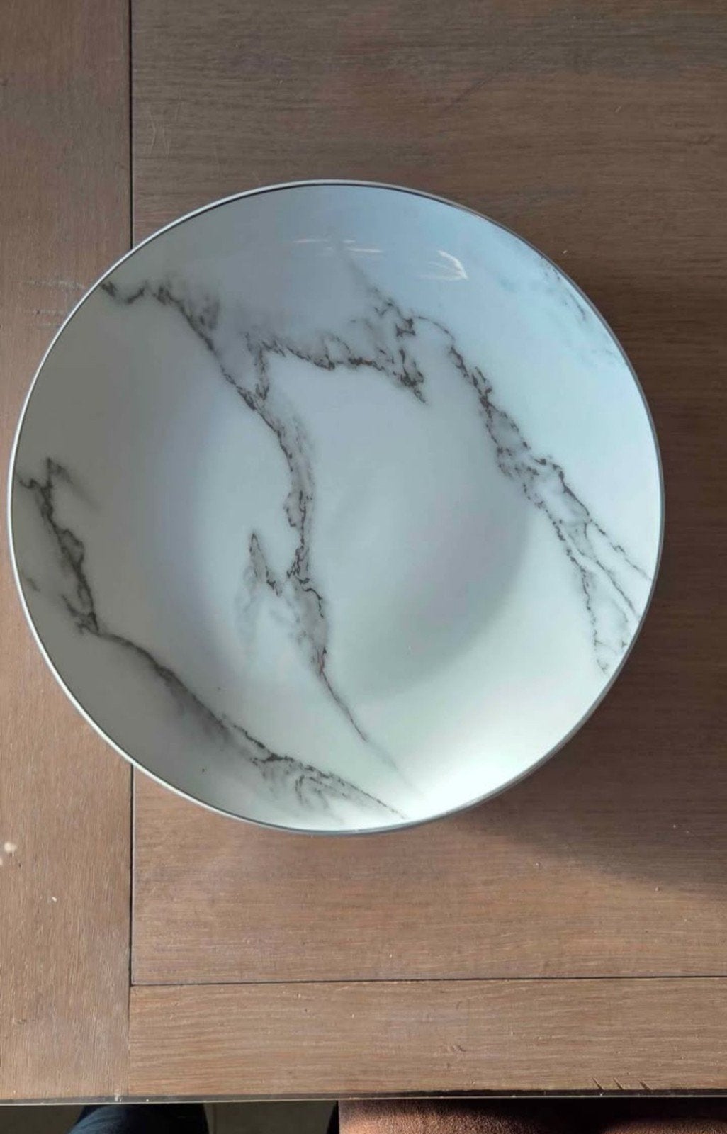 Borden marmer look diameter 27 cm, Huis en Inrichting, Ophalen