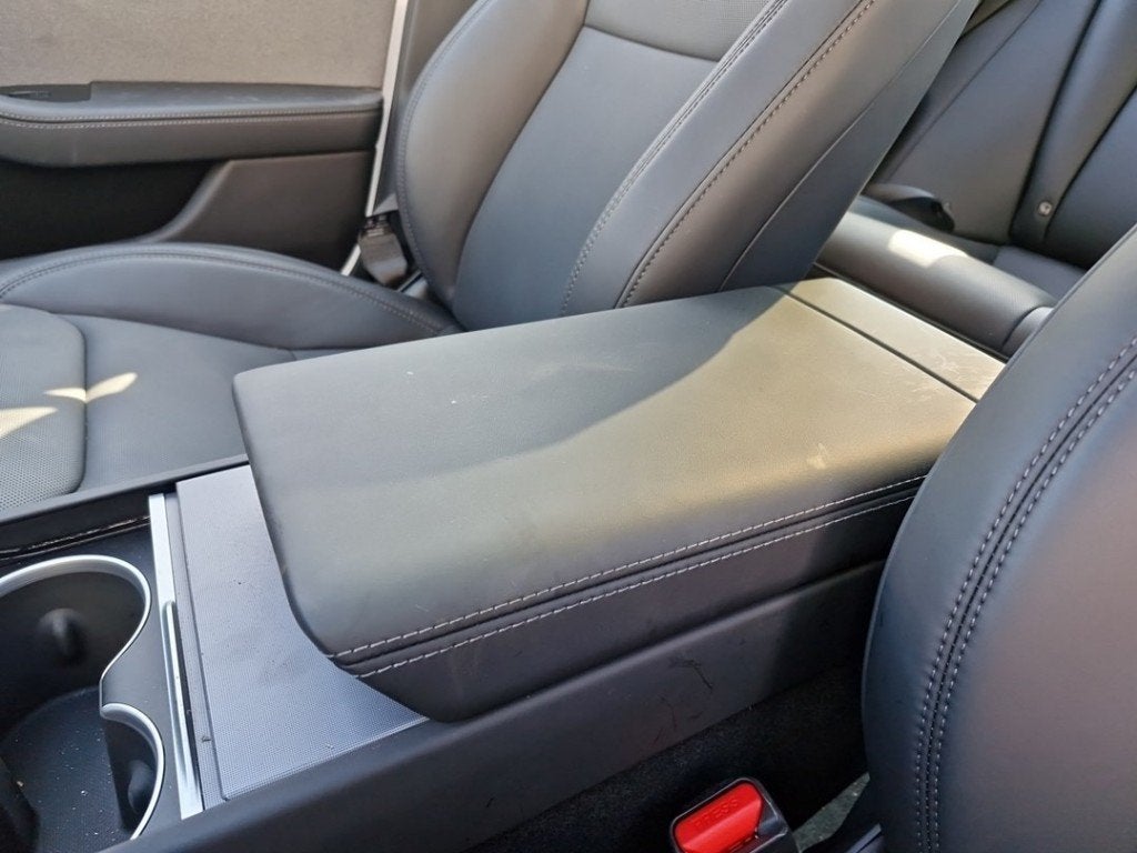 ARMLEUNING Tesla Model 3 (01-2017/-), Auto-onderdelen, Germany_Sales@tesla.com, Gebruikt, Overige automerken, Ludwig-Prandtl-Straße 27 - 29
12526  Berlin, DE