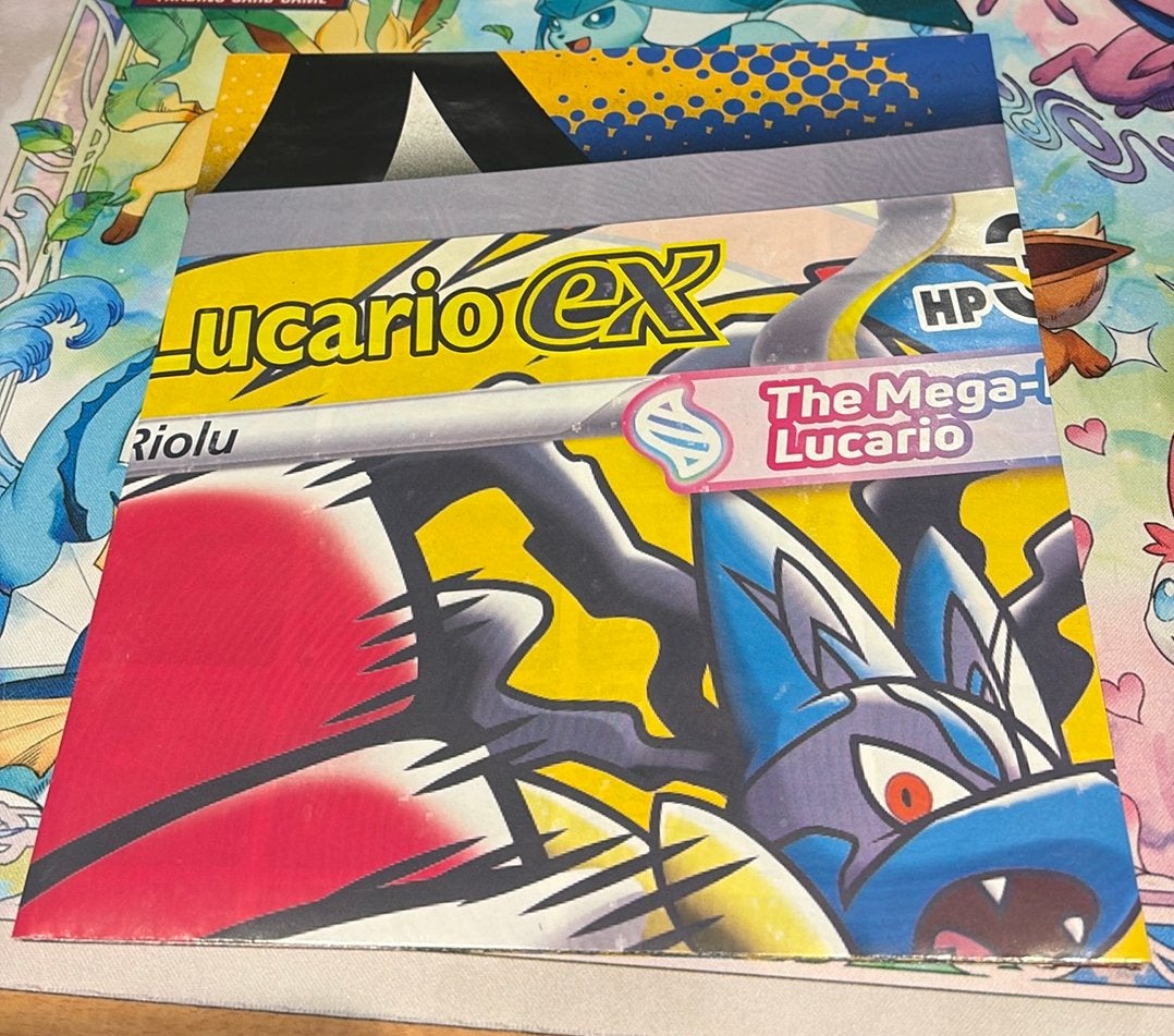 Mega Lucario poster Ascended heroes, Hobby en Vrije tijd, Ophalen, Zo goed als nieuw