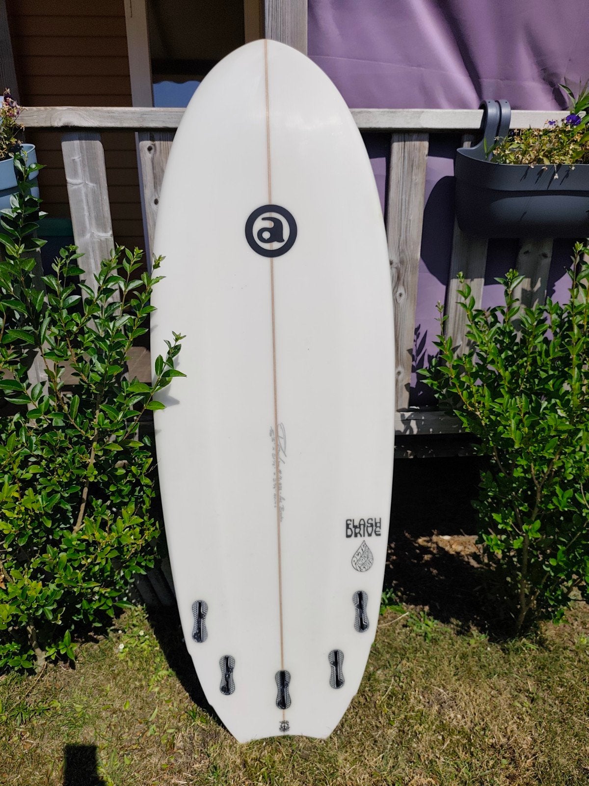 Surfboard, nieuw, 5'5" x 21 1/2" x 2 1/8" (40,14l), Watersport en Boten, Ophalen, Zo goed als nieuw, Overige typen, Met koord