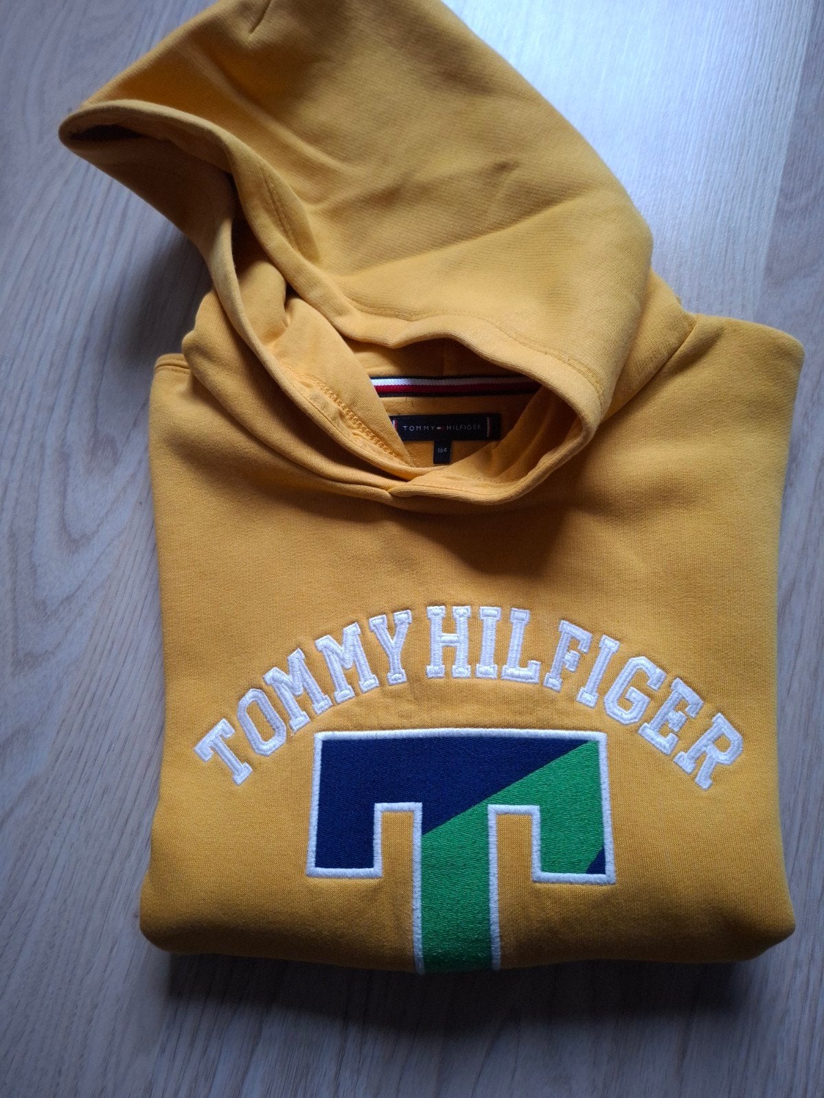 HOODIE TOMMY HILIFGER OKERGEEL 14J, Garçon, Pull ou Veste, Comme neuf, Tommy Hilfiger