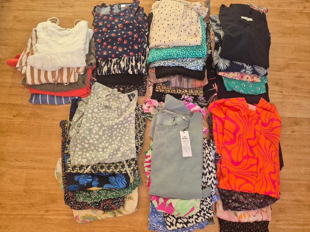 Robes taille M-L, Enlèvement