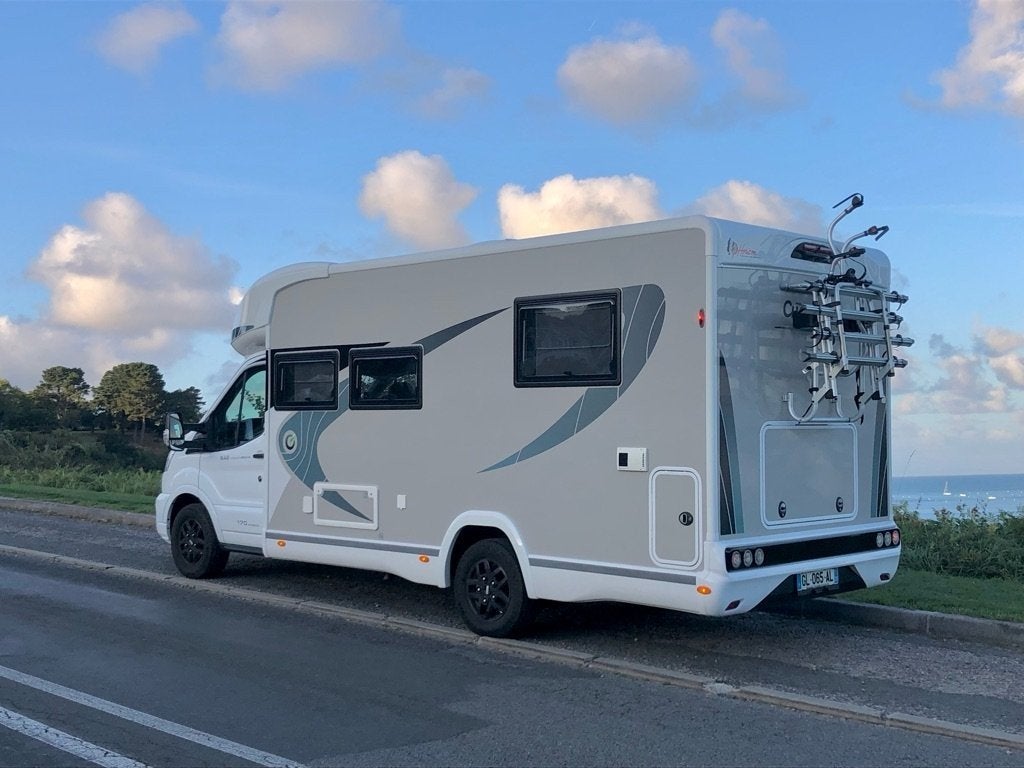 Ford Chausson Premium Titanium 648 automatique 170 ch 21000, Caravanes & Camping, Camping-cars, Particulier, jusqu'à 4, Semi-intégral