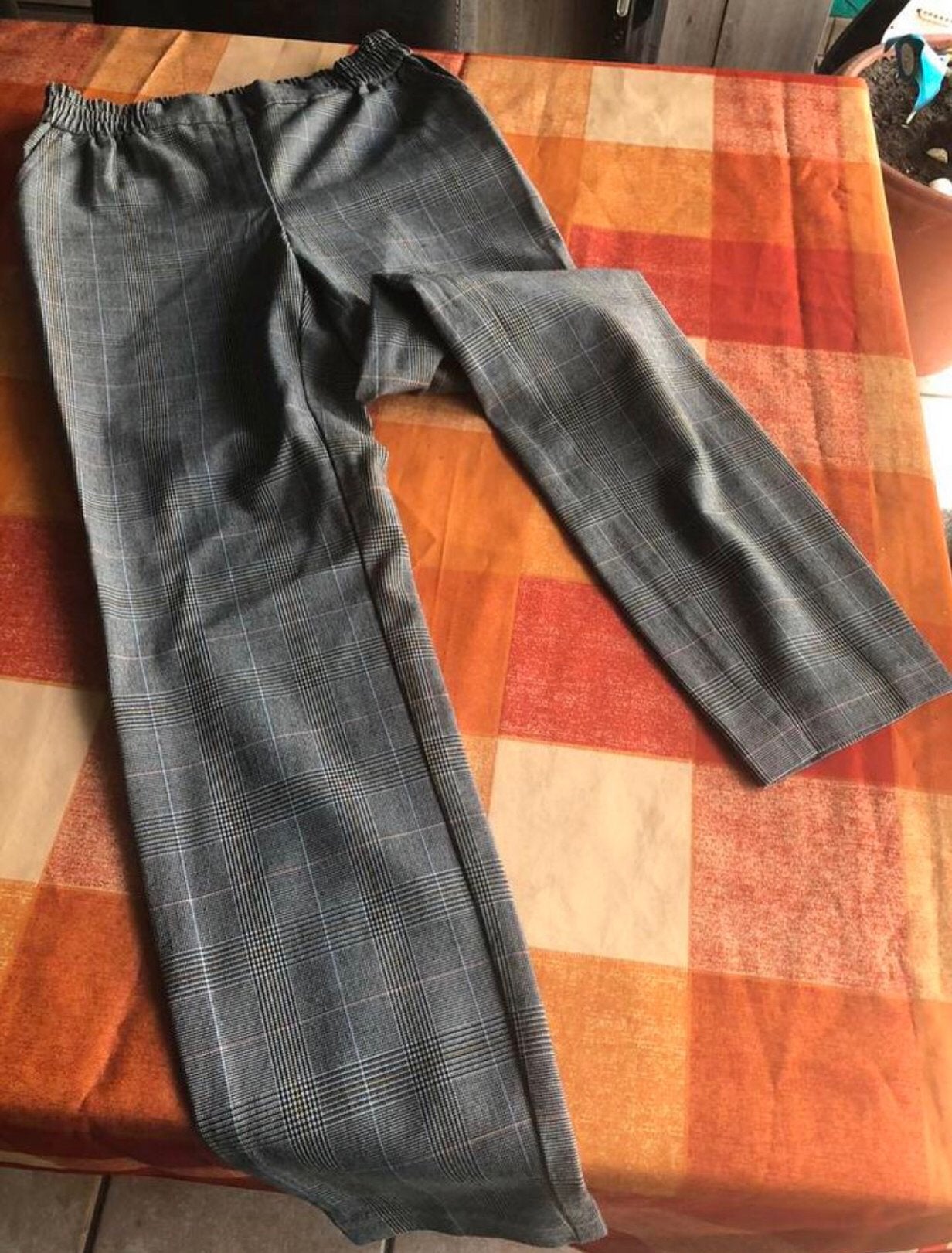 Mooie, geklede dames / meisjesbroek JBC  maat 32, Ophalen, Zo goed als nieuw, Maat 34 (XS) of kleiner, Grijs