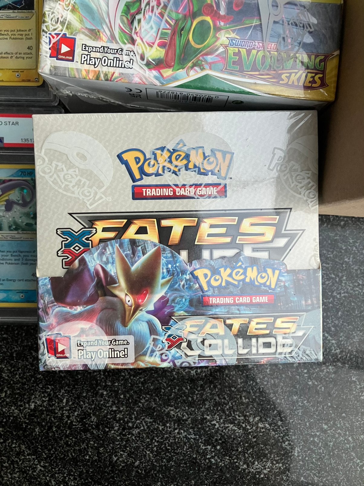 Fates collide boosterbox sealed, Ophalen of Verzenden, Zo goed als nieuw, Booster