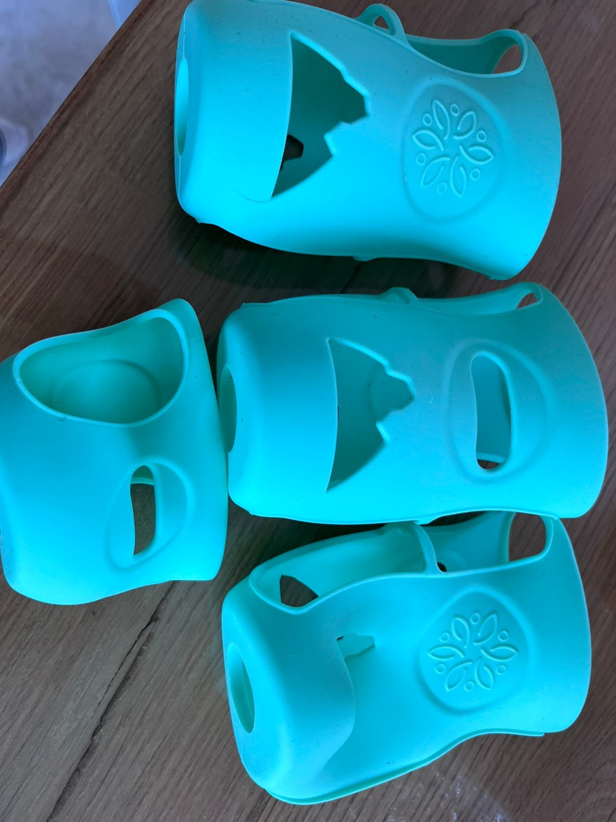 Set d'étuis à bouteilles en silicone - 4 pièces, Enfants & Bébés, Accessoires de mode pour bébé, Enlèvement, Comme neuf