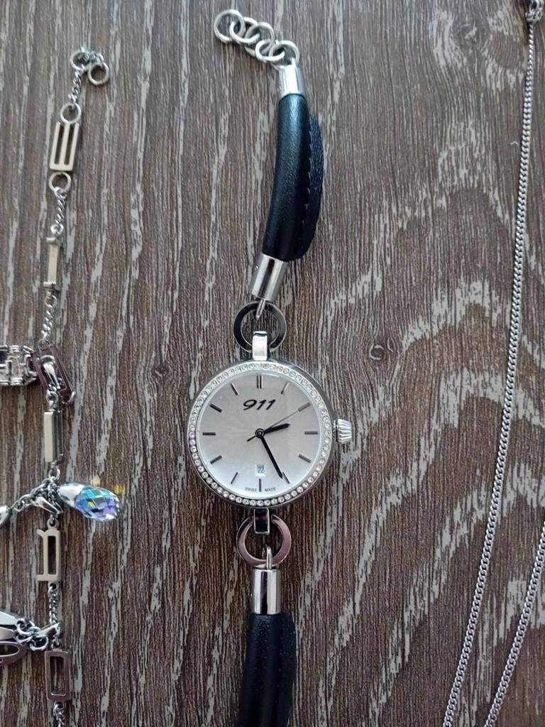 Porsche horloge, Ophalen
