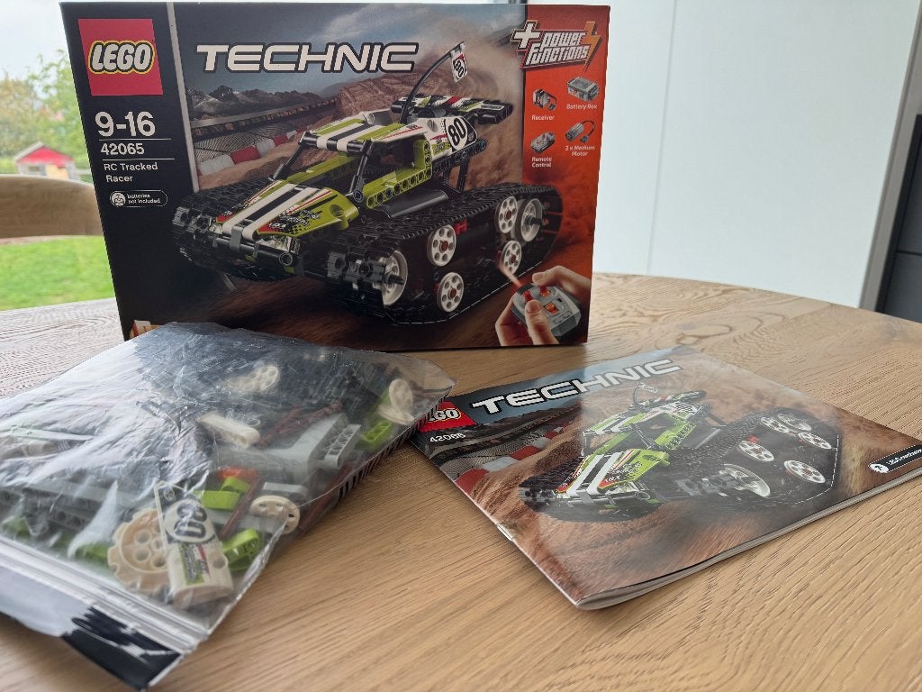 Lego Technic 42065 RC Tracked Racer, Ophalen, Inclusief instructies, Lego, Zo goed als nieuw