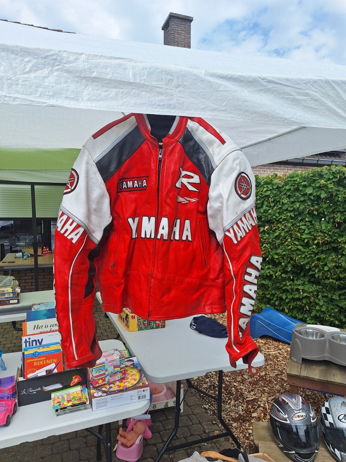 Motovest