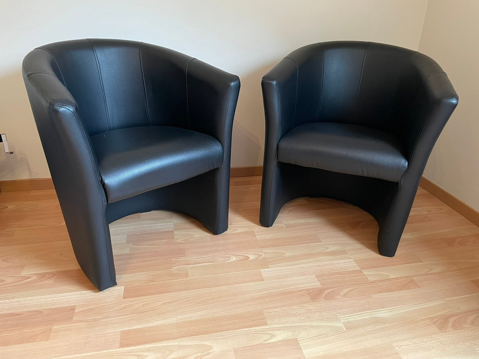Zwarte kuipzetel - 2 stuks, Huis en Inrichting, Ophalen, Gebruikt, Minder dan 75 cm, 50 tot 75 cm