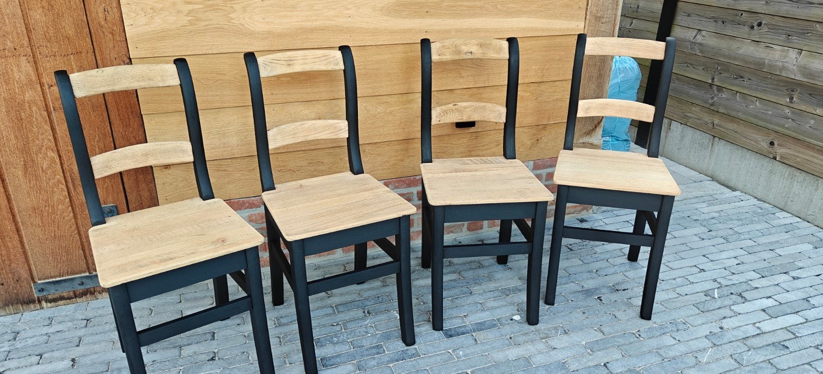 4 landelijke eiken stoelen, Enlèvement