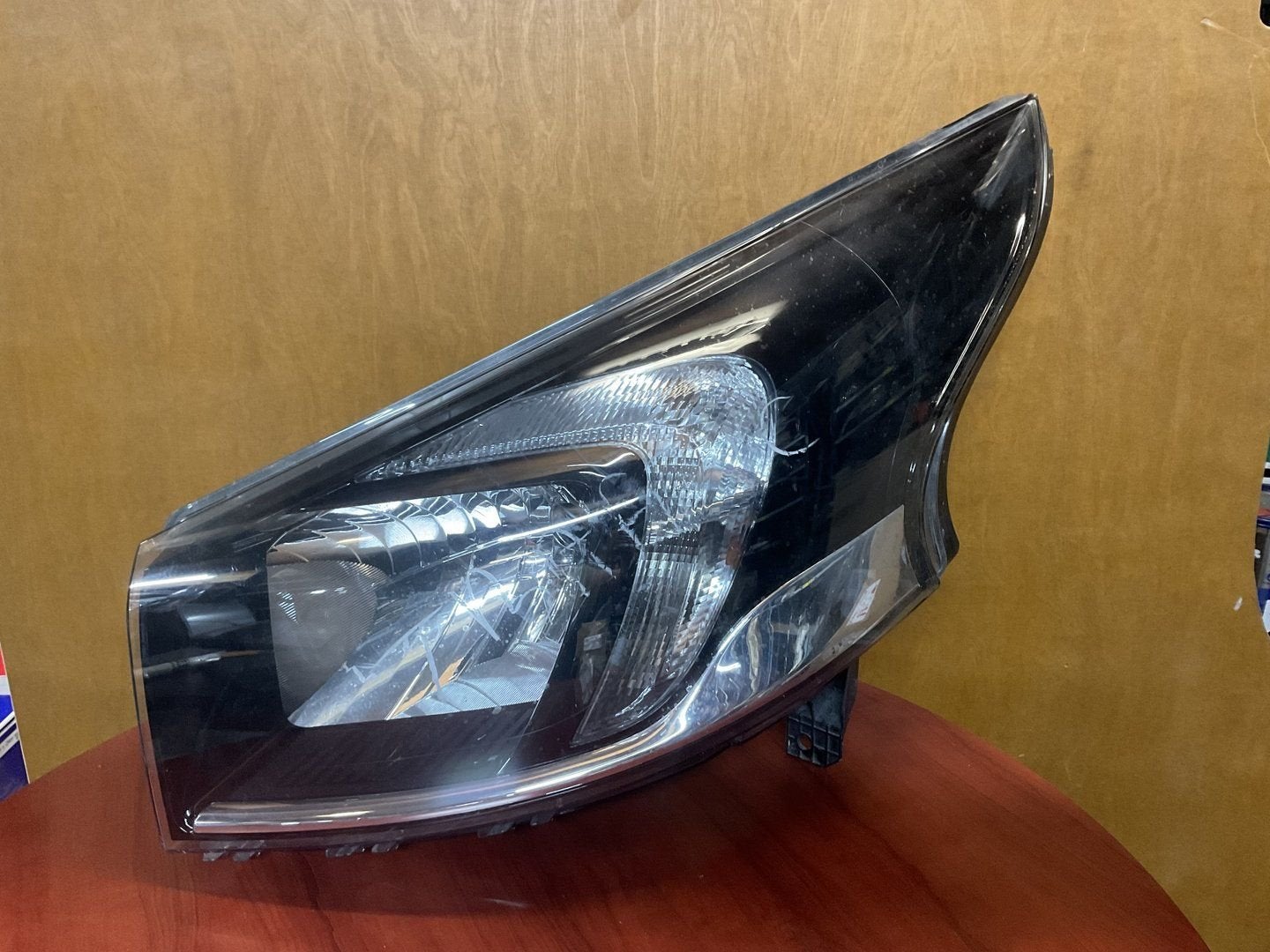 Koplamp LINKS Renault Trafic / Opel Vivaro HELLA, -, -, Origine de la pièce connue, Enlèvement