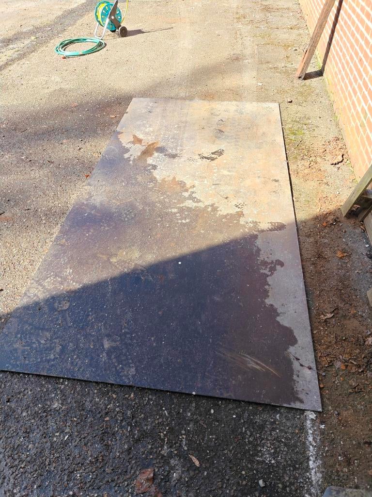 Stalen rijplaat 3m x 1m50 x 1cm, Doe-het-zelf en Bouw, Ophalen