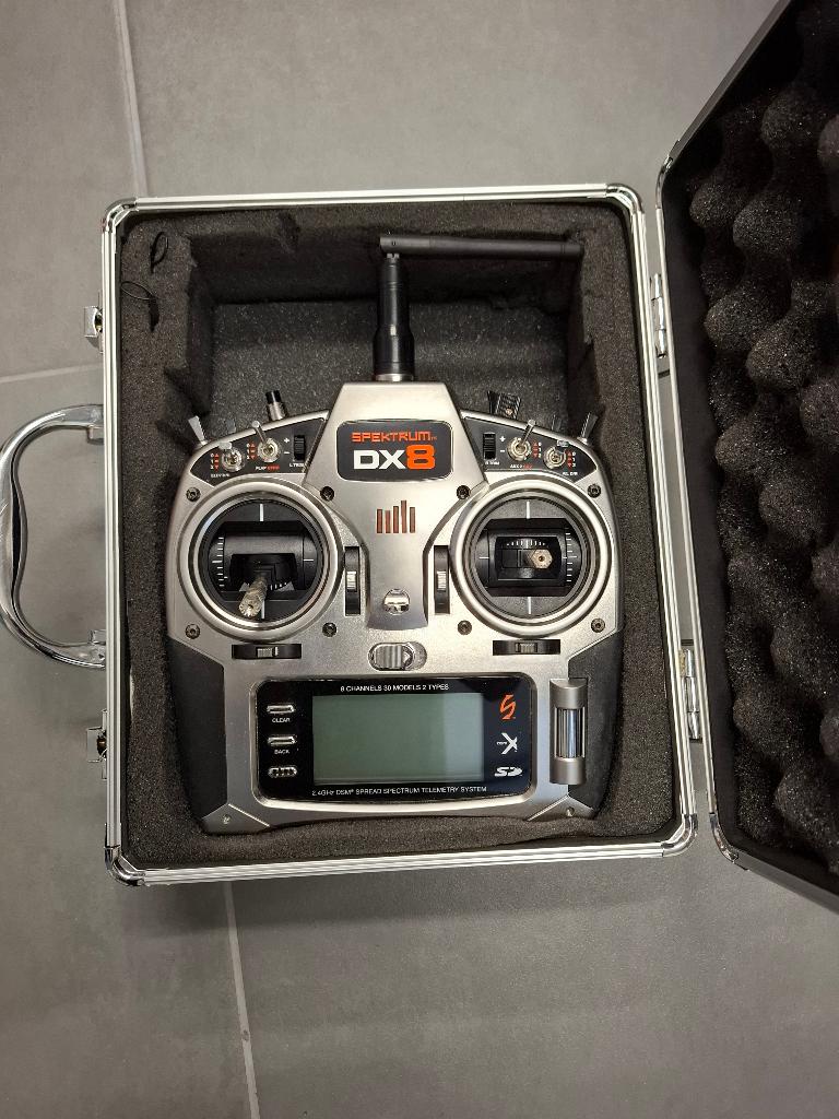 spectrum  Dx8 in perfecte staat, Hobby en Vrije tijd, Modelbouw | Radiografisch | Vliegtuigen, Ophalen, Zo goed als nieuw