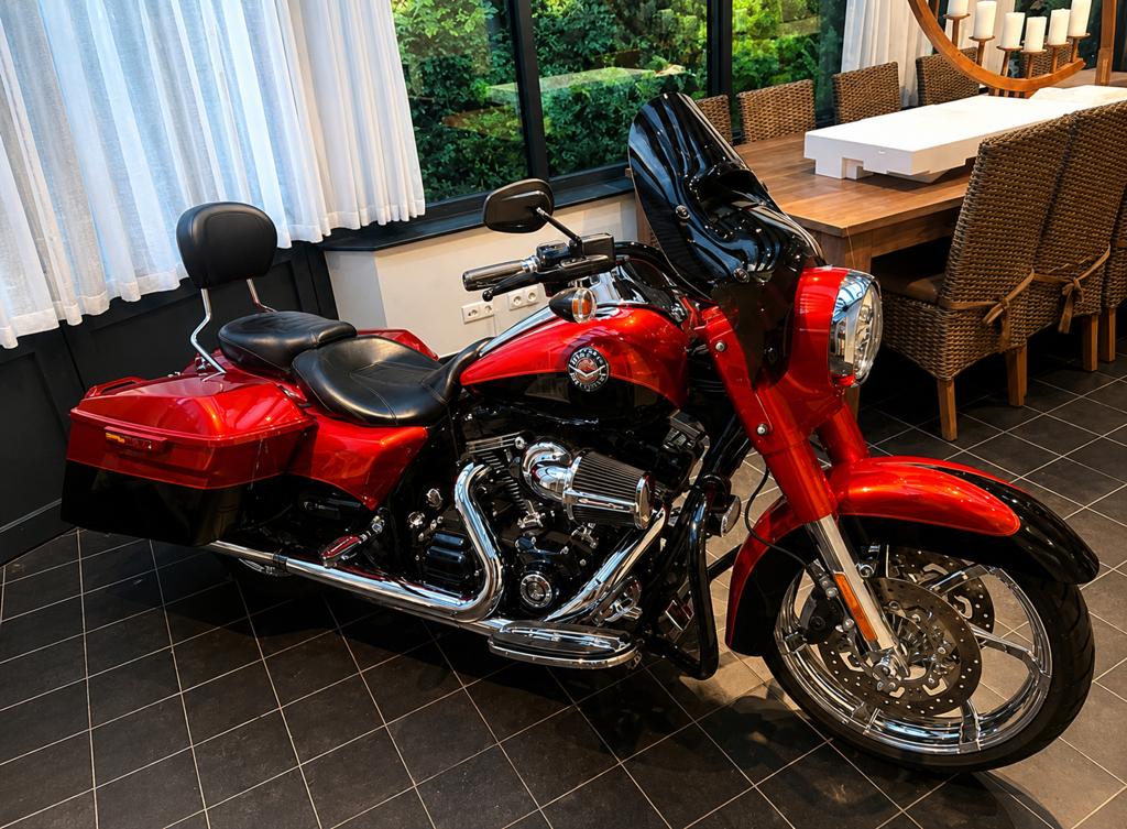 Harley-Davidson CVO Road King FLHRSE 1800cc 2015 – Topstaat, Motos, Permis Moto A, Occasion, Plus de 35 kW, Chopper