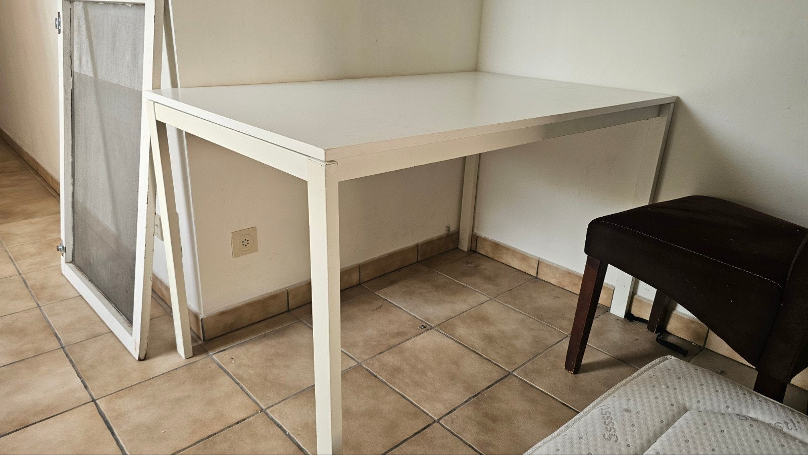 witte tafel geschikt voor keuken of studeerkamer, Ophalen, Wit