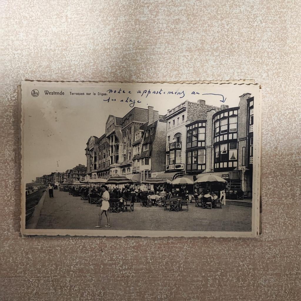 Westende terrasjes sur la digue, Ophalen of Verzenden