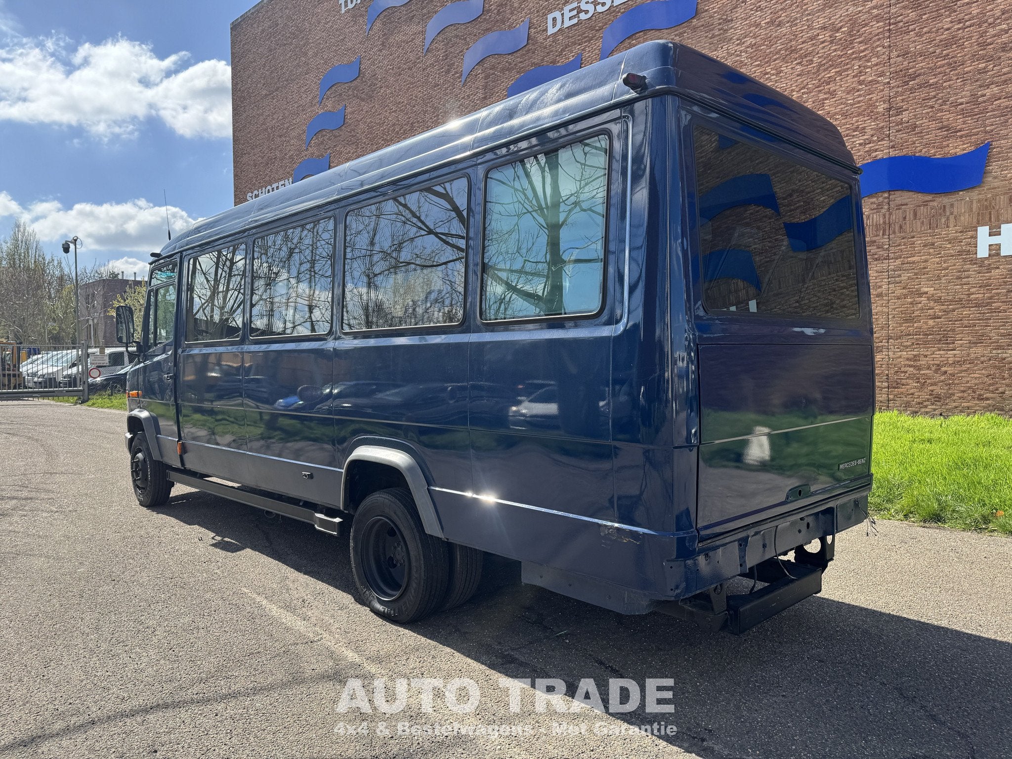 Mercedes-Benz 1 Vario 814D | 19+1 Plaatsen | Export | Handel, Auto's, Vrachtwagens, Stof, Beige, Blauw, Mercedes-Benz