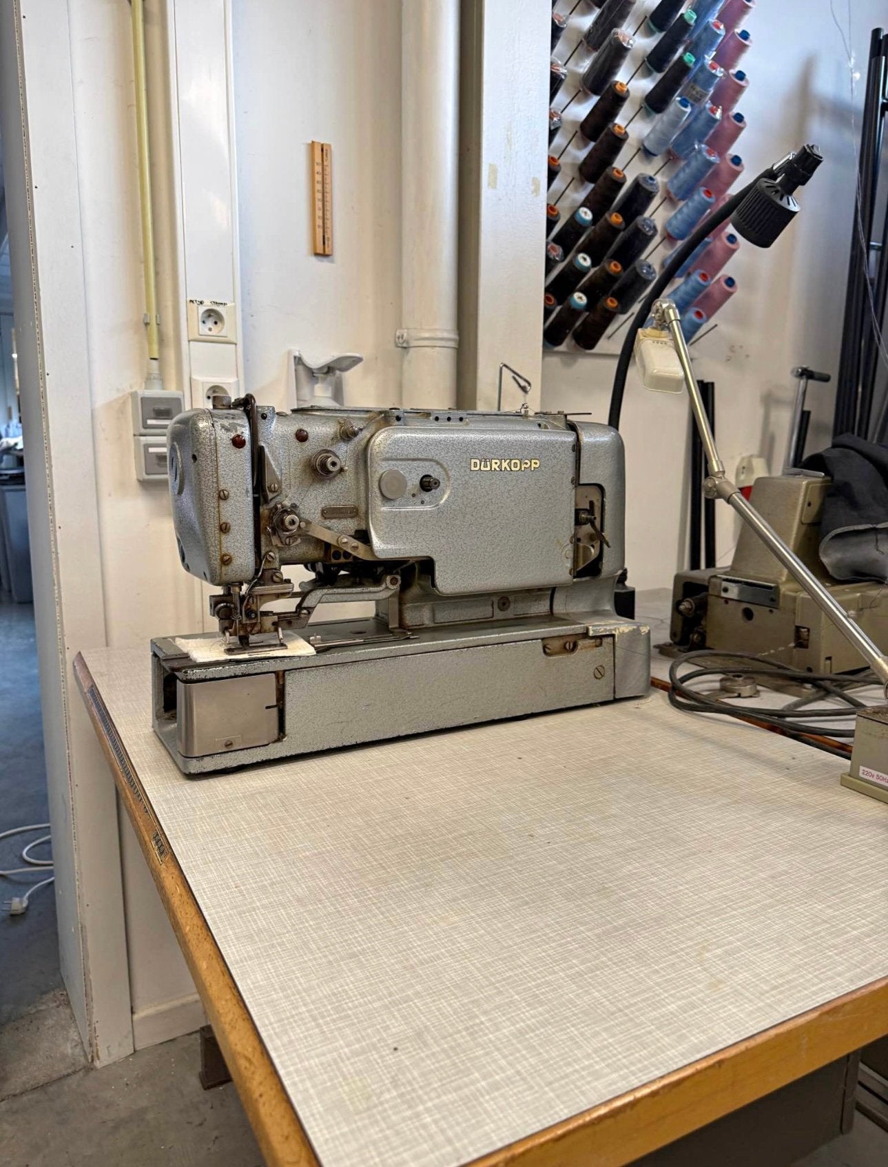 Drukopp industrieel knoopsgatmachine, Hobby & Loisirs créatifs, Machines à coudre & Accessoires, Autres marques, Enlèvement ou Envoi