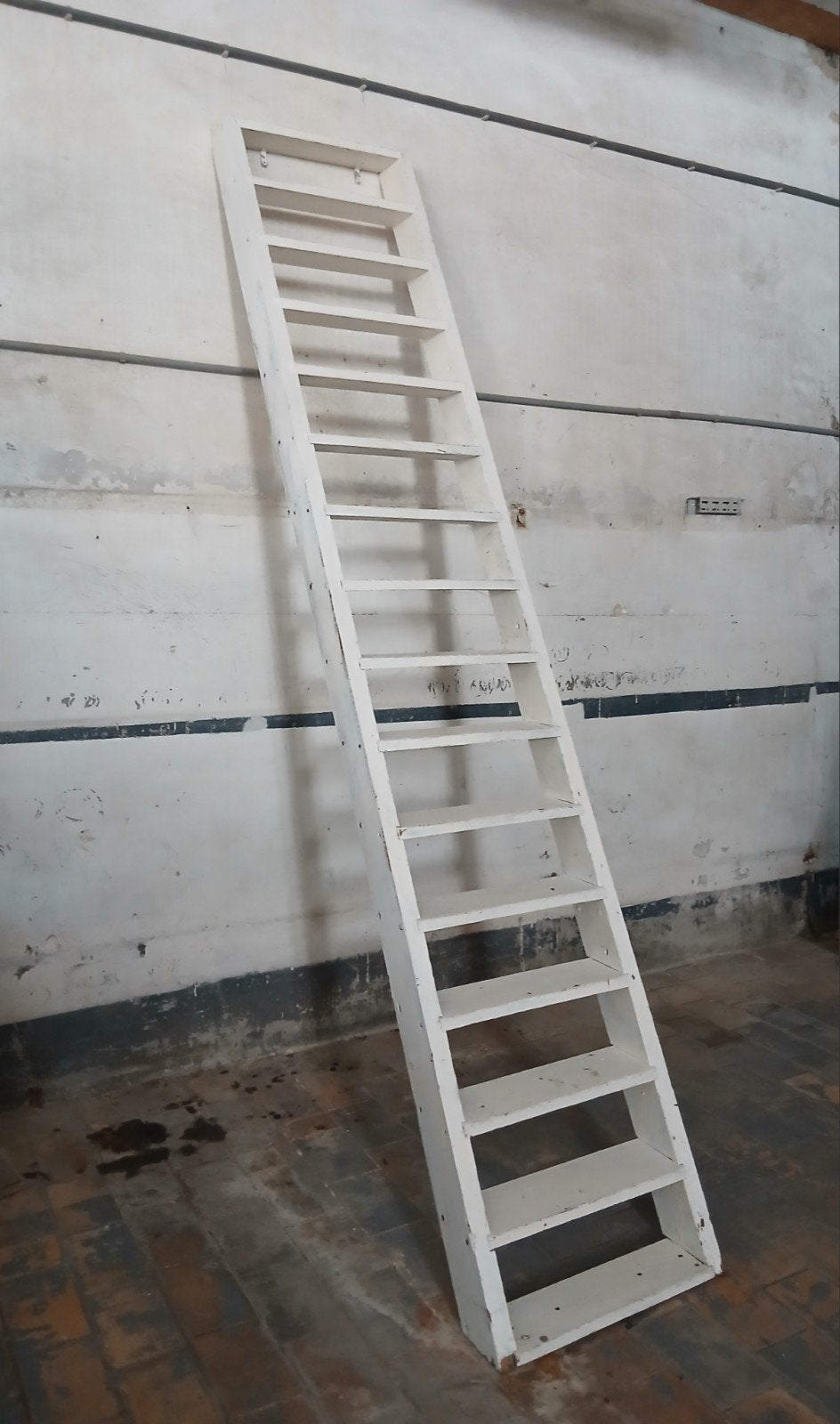 Échelle ancienne meunier d'atelier pour accès mezzanine, Ophalen, Gebruikt, Trap, 2 tot 4 meter