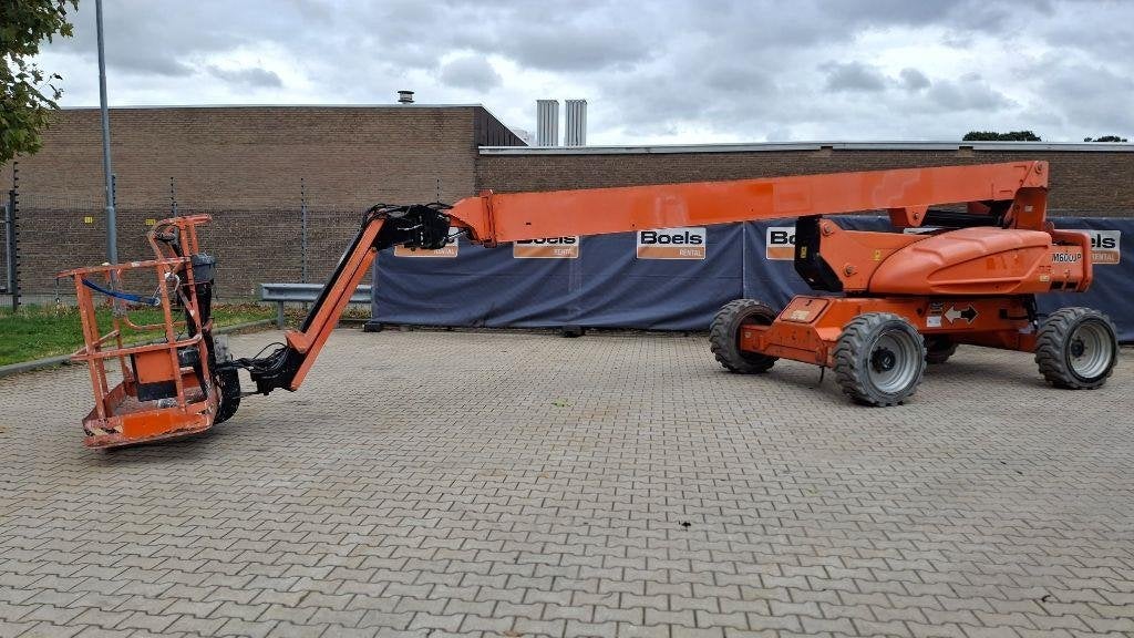 JLG M600JP