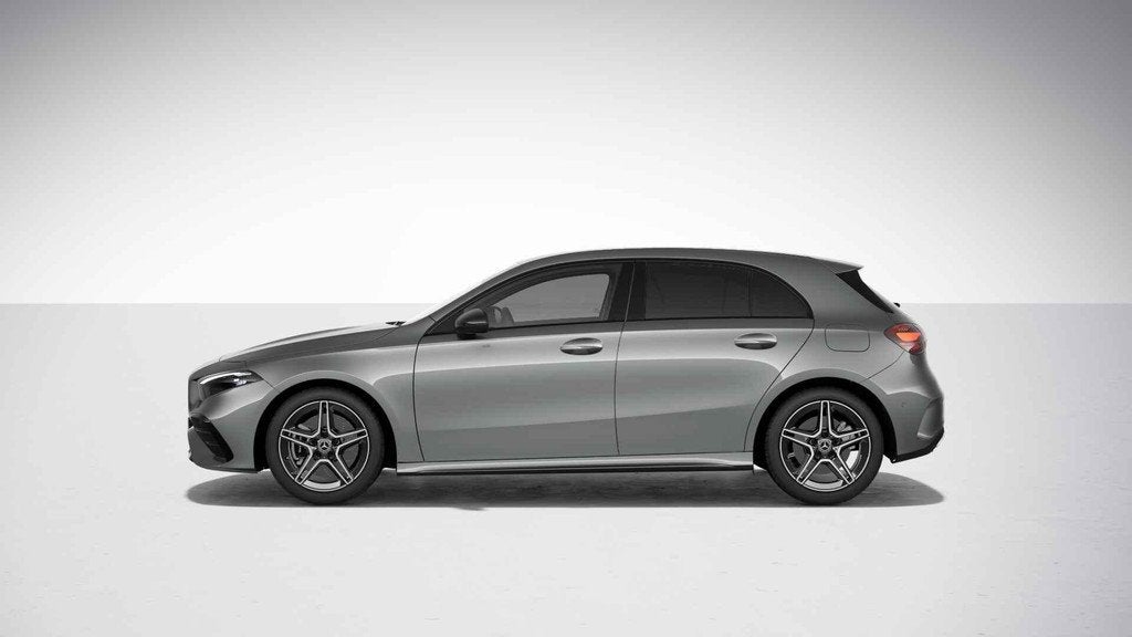 Mercedes-Benz A-Klasse A 250 e AMG Line | Night Pack | Verwa, Auto's, Stof, Gebruikt, 4 cilinders, 16 kWh