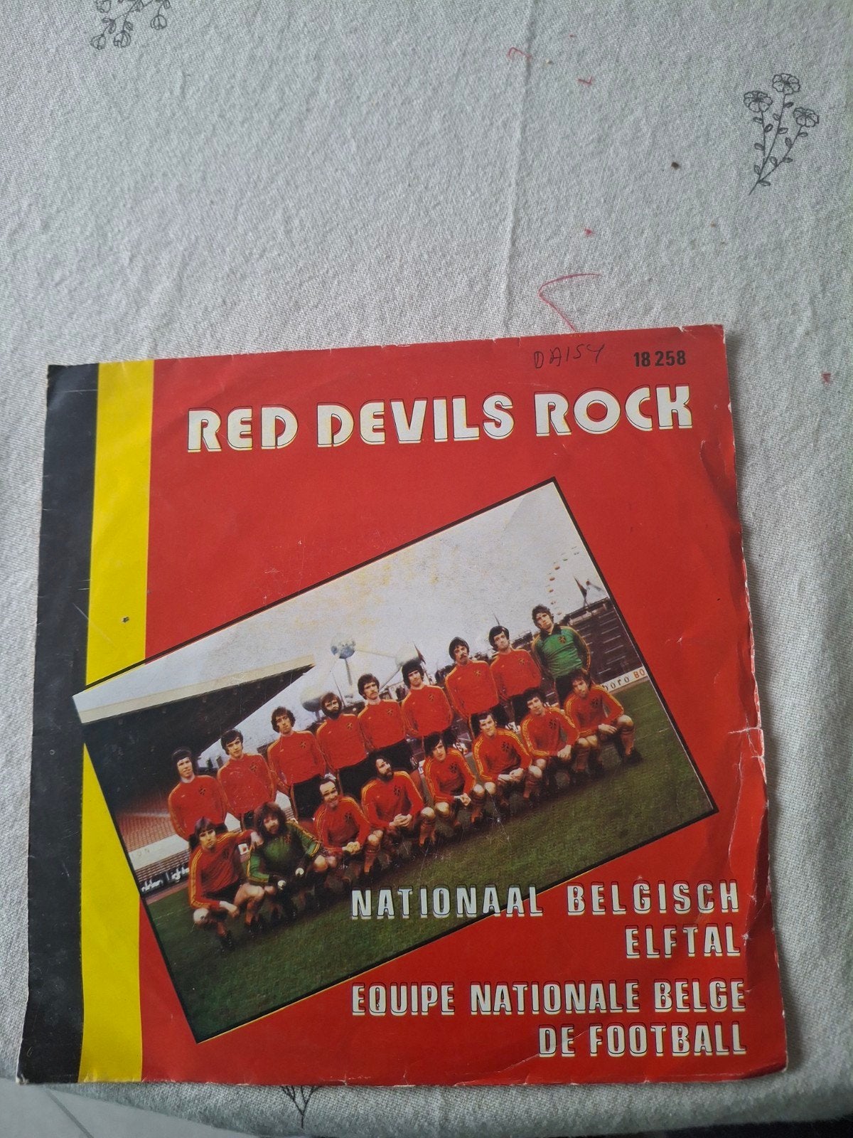 Single red devils  rock 1980 gezongen belgisch elftal, Ophalen of Verzenden