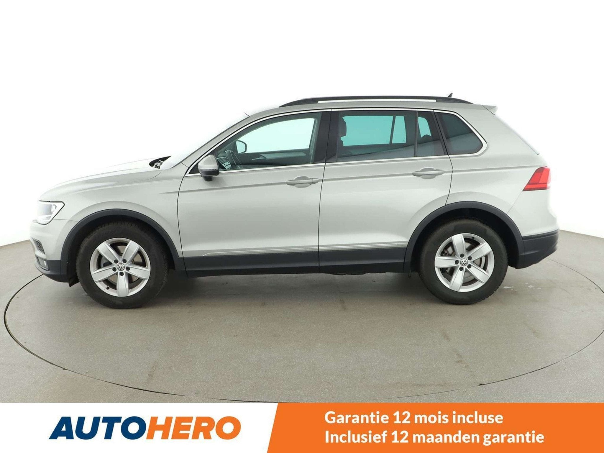 Volkswagen Tiguan 1.4 TSI Comfortline BlueMotion, Autos, 1395 cm³, Argent ou Gris, 135 g/km, Boîte manuelle
