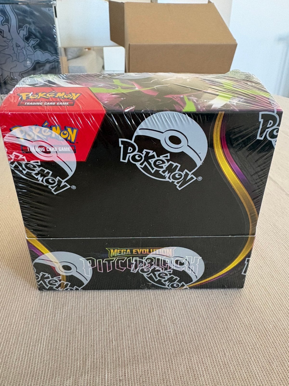 Pokemon Pitch Black Boosterbox, Ophalen of Verzenden, Zo goed als nieuw, Boosterbox