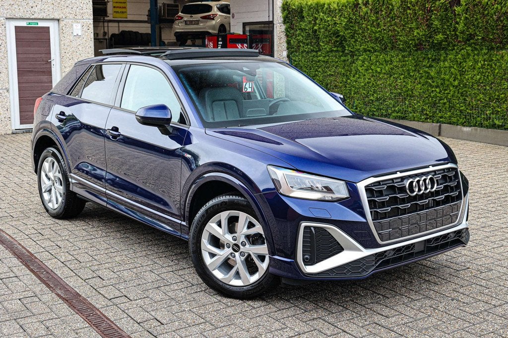 Audi Q2 S-LINE*PANORAMISCH-DAK*LEDER*ACHTERUITRIJCAMERA*ZETE, Auto's, 1380 kg, 4 cilinders, Blauw, Leder