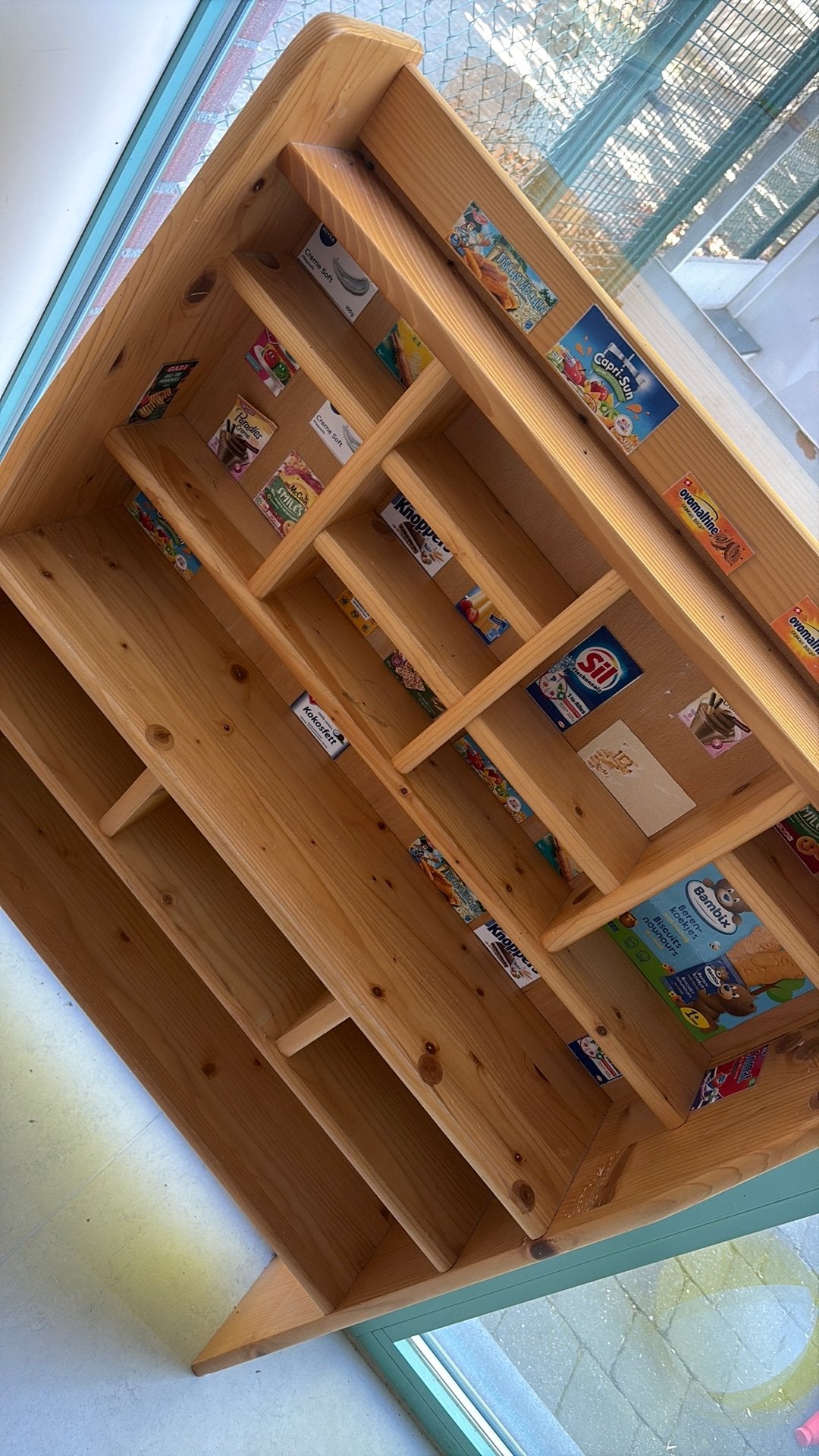 Magasin en bois, Ophalen, Zo goed als nieuw