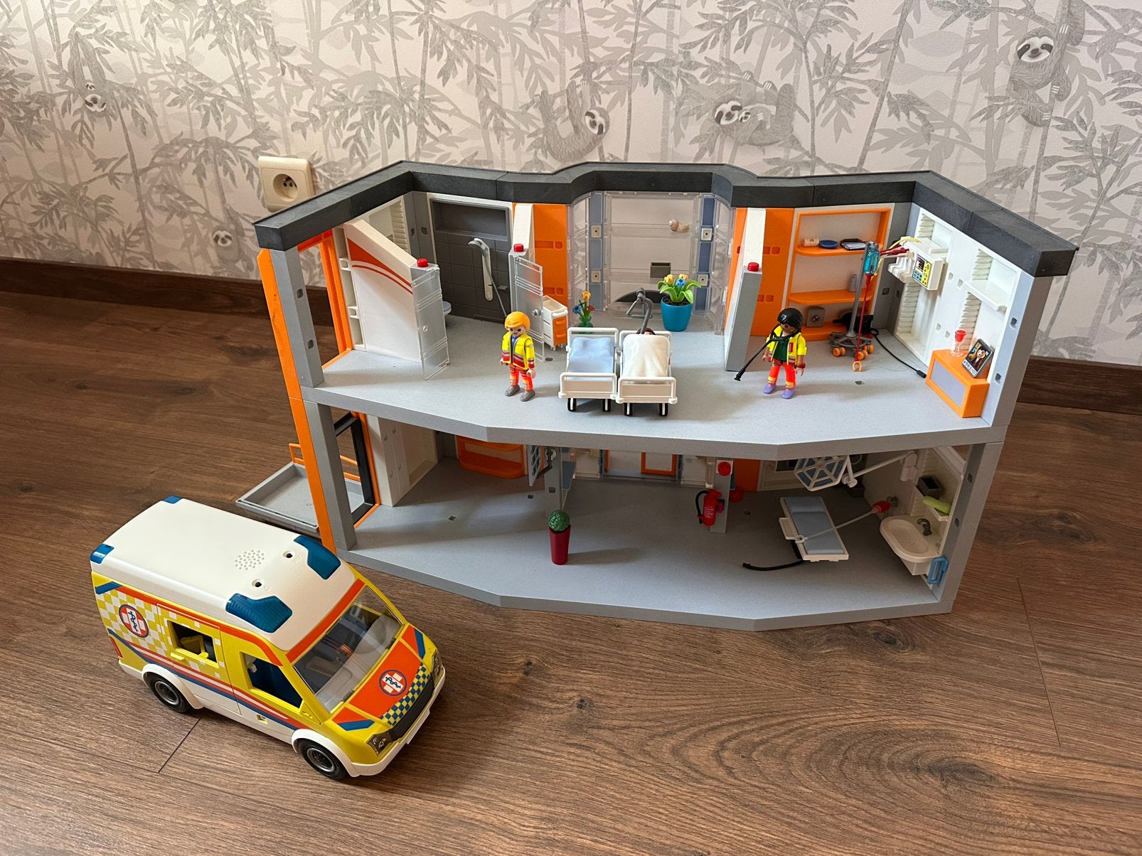 Playmobil ziekenhuis groot EN ambulance - samen €75!, Enlèvement, Comme neuf