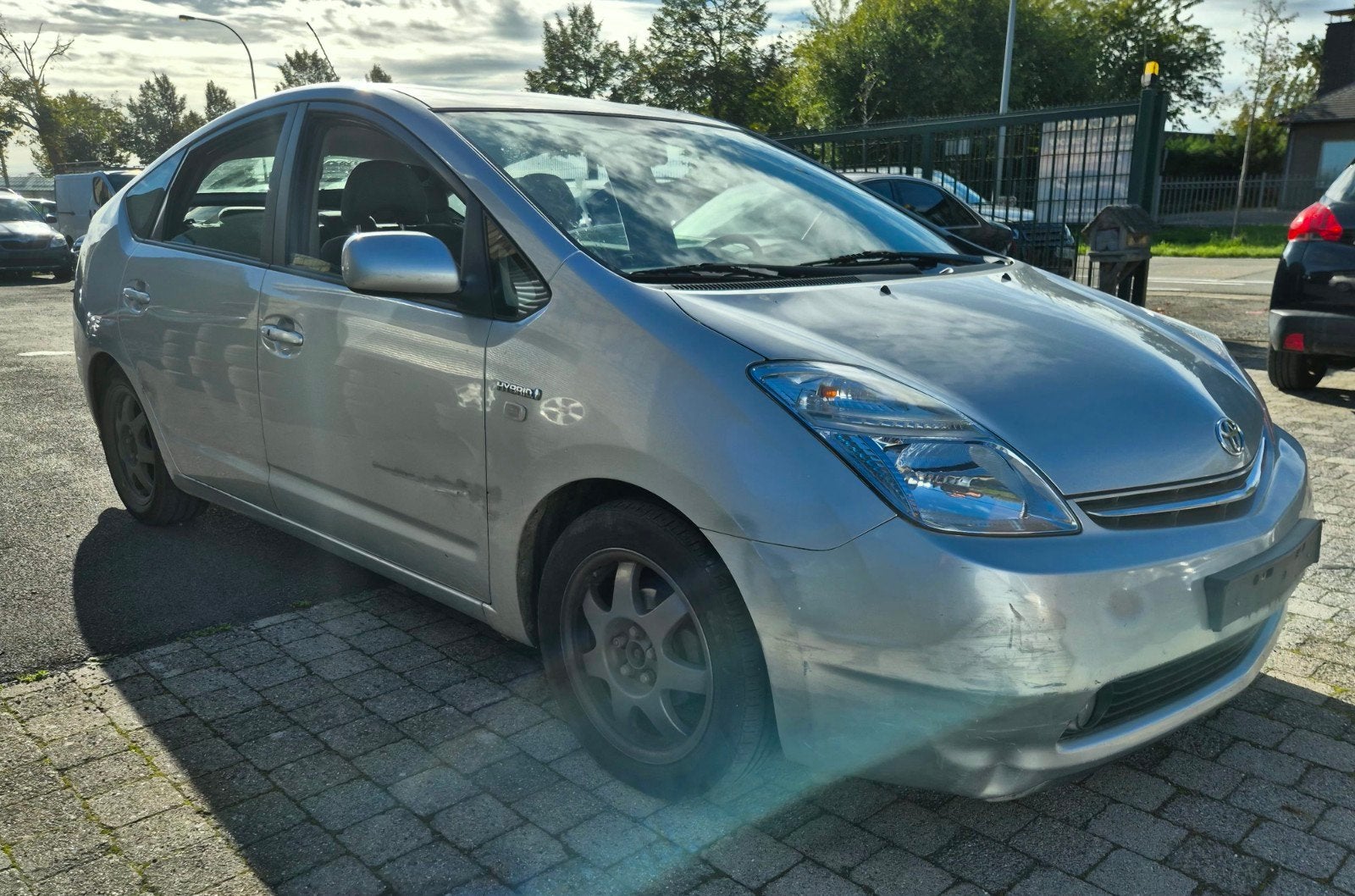 Toyota Prius 1.5 Benzine hybride 119...km Automaat, Autos, 57 kW, Argent ou Gris, Achat, Entreprise