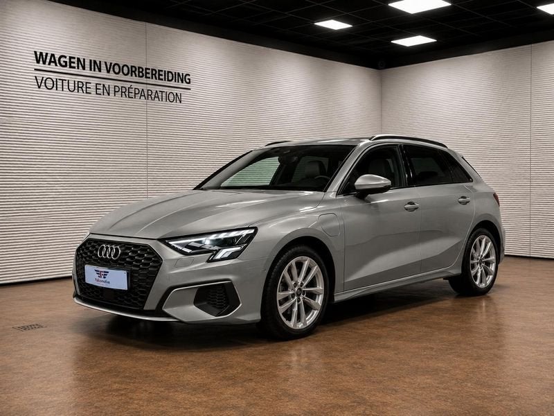 Audi A3 40 TFSIe*PHEV*S-TRONC*CARPLAY*CAMERA*LED*, Auto's, Audi, Bedrijf, Te koop, A3, Hybride Elektrisch/Benzine, Plug-in hybride
