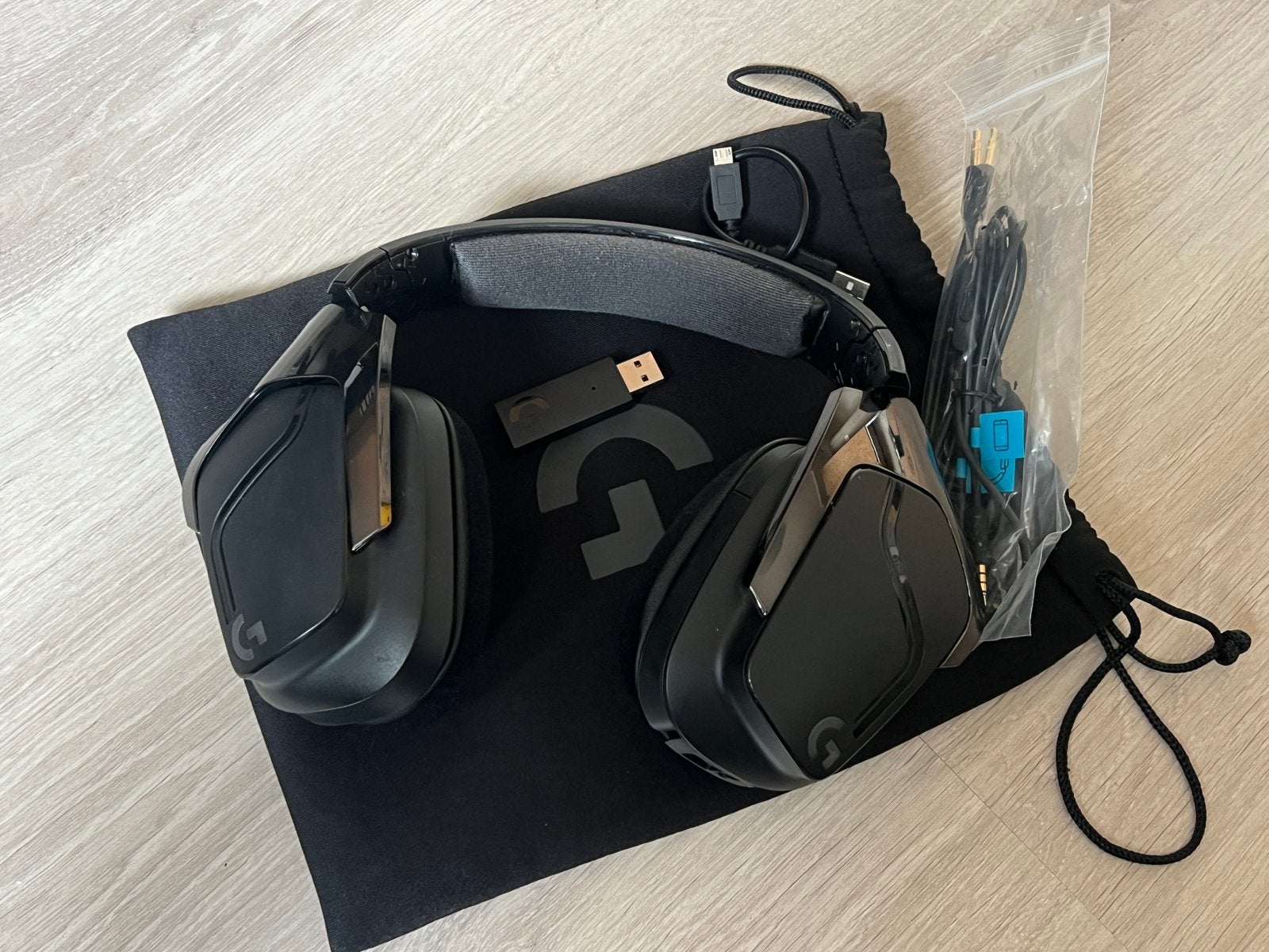 Casque Logitech G935, TV, Hi-fi & Vidéo, Casques audio, Comme neuf, Sans fil, Enlèvement ou Envoi