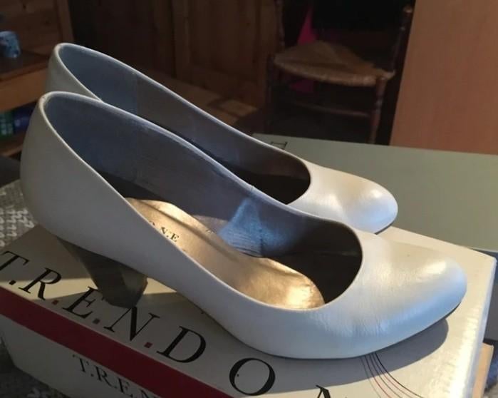 Klassieke witte pump, ANDERE, Pumps, Wit, Ophalen of Verzenden
