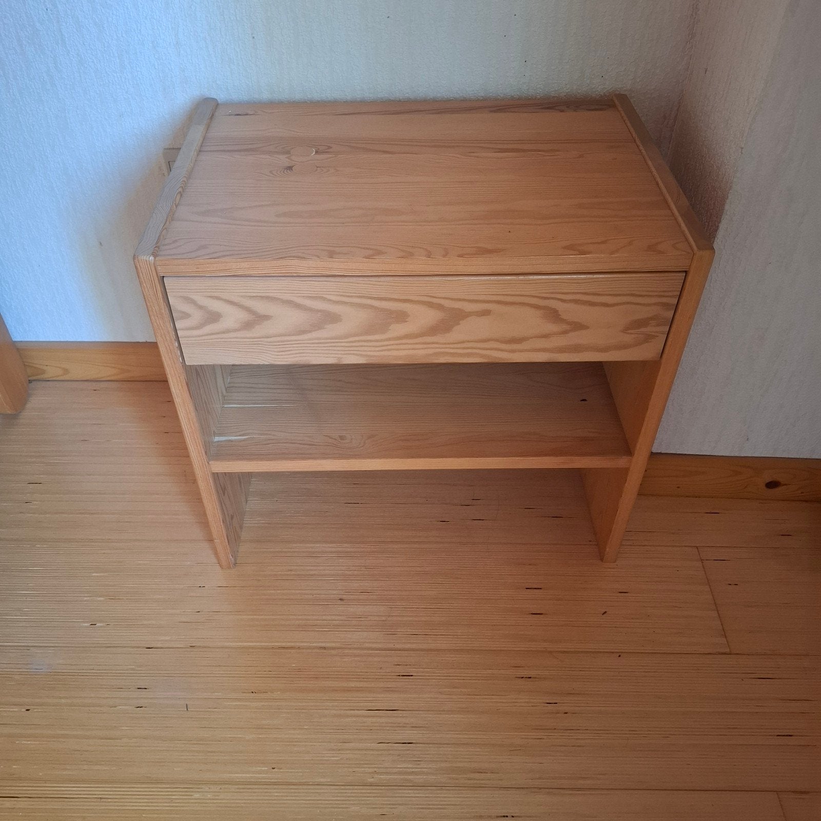 nachtkastje, Ophalen