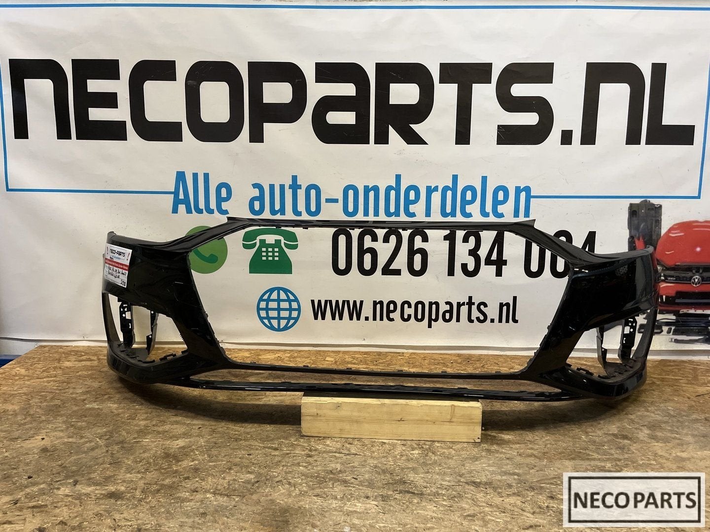 AUDI A4 8W B9 S LINE FACELIFT VOORBUMPER BUMPER ORIGINEEL, Auto-onderdelen, Gebruikt, -, -, Achter