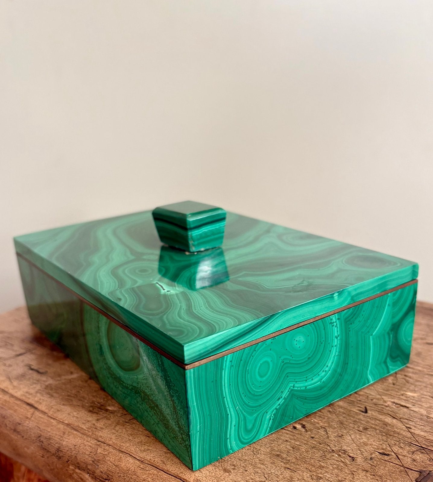 Boîte en malachite de haute qualité avec bords en cuivre, Antiquités & Art, Enlèvement