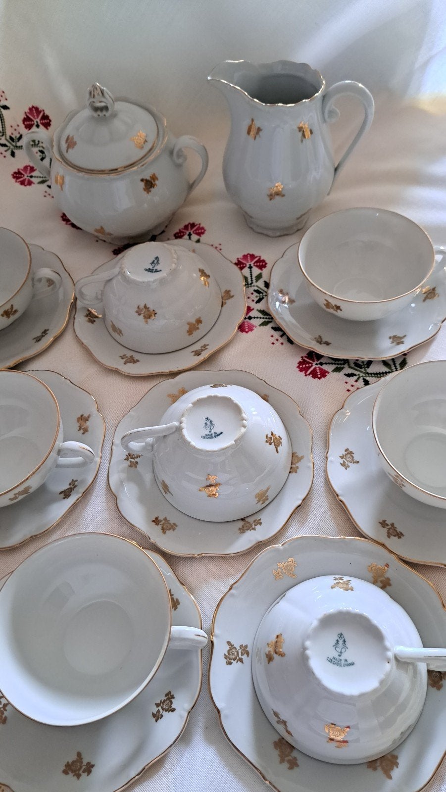 Vintage porseleinen servies Haas & Czjzek puntgave 8 pers., Enlèvement