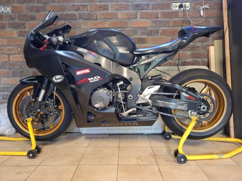 Honda CBR 1000 RR Fireblade SC59, Motoren, Sportuitlaat, 4 cilinders, Motorrijbewijs A, Gebruikt