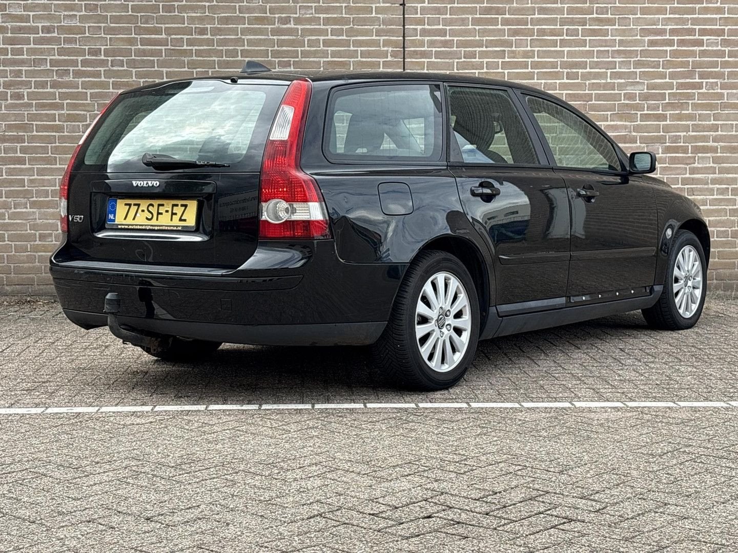 Volvo V50 1.6D Momentum, Autos, Volvo, Achat, Entreprise, Boîte manuelle, Noir