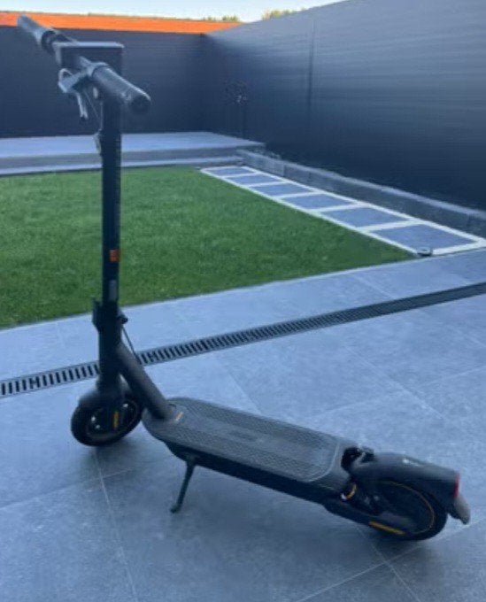 Ninebot g2 max. 350 euro scooter, Ophalen of Verzenden