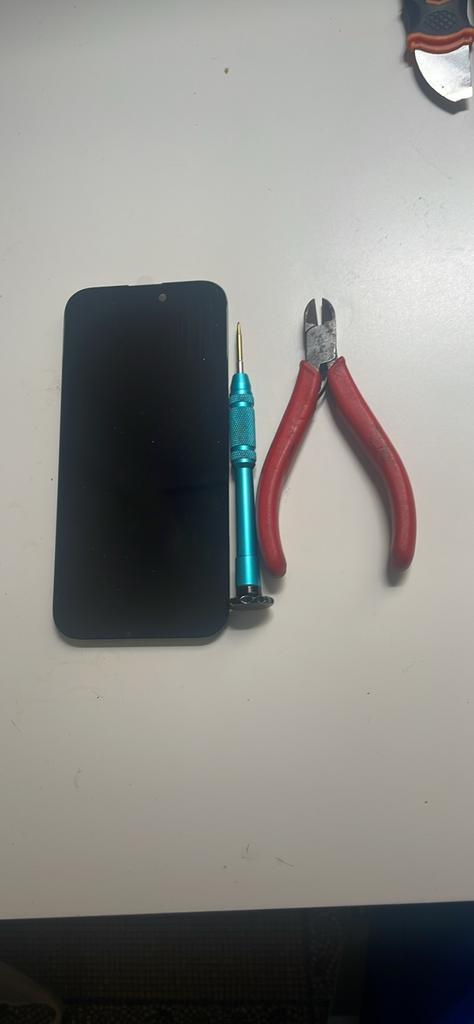 iPhone 16 pro schermreparatie max. 45€, Ophalen of Verzenden, Zo goed als nieuw