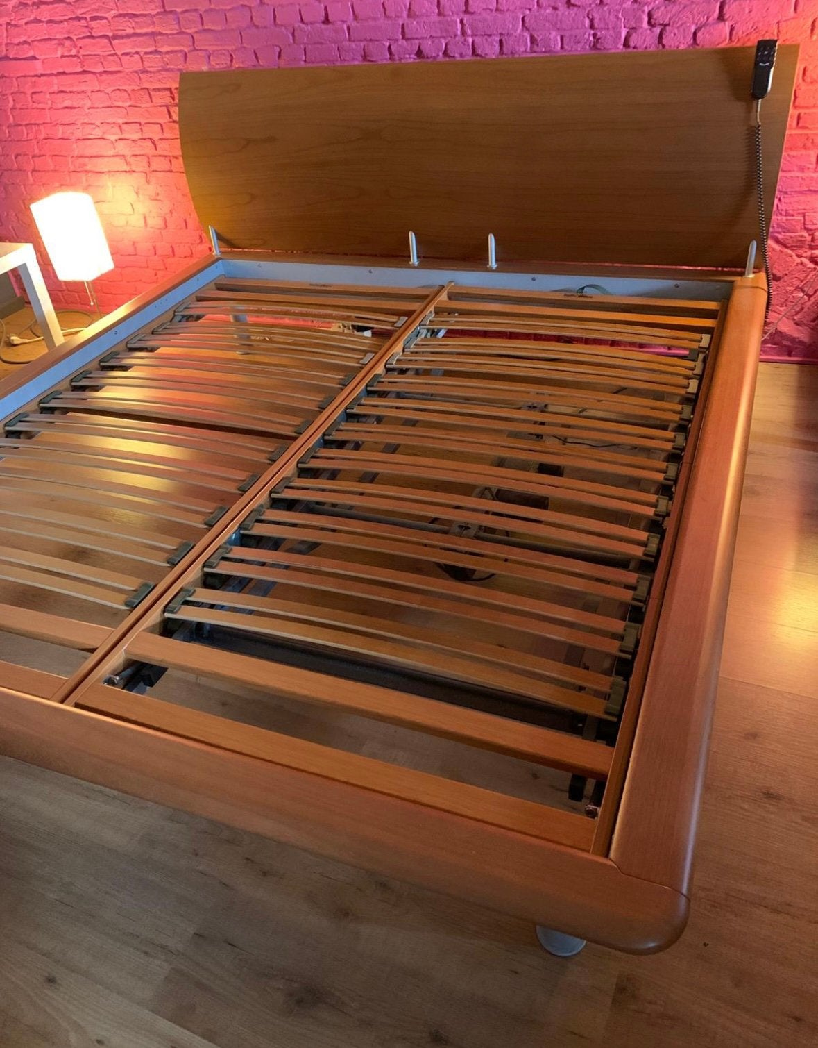 Lit Double Design Italien en Bois Massif de Merisier, Enlèvement, Utilisé, 180 cm, 200 cm