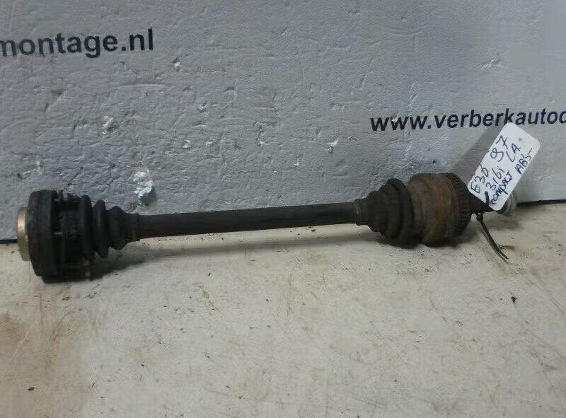 AANDRIJFAS LINKS ACHTER ABS BMW 3 serie Compact (E36 / 5), Gebruikt, Ophalen of Verzenden, Petuelring 130 80809 München, DE, BMW