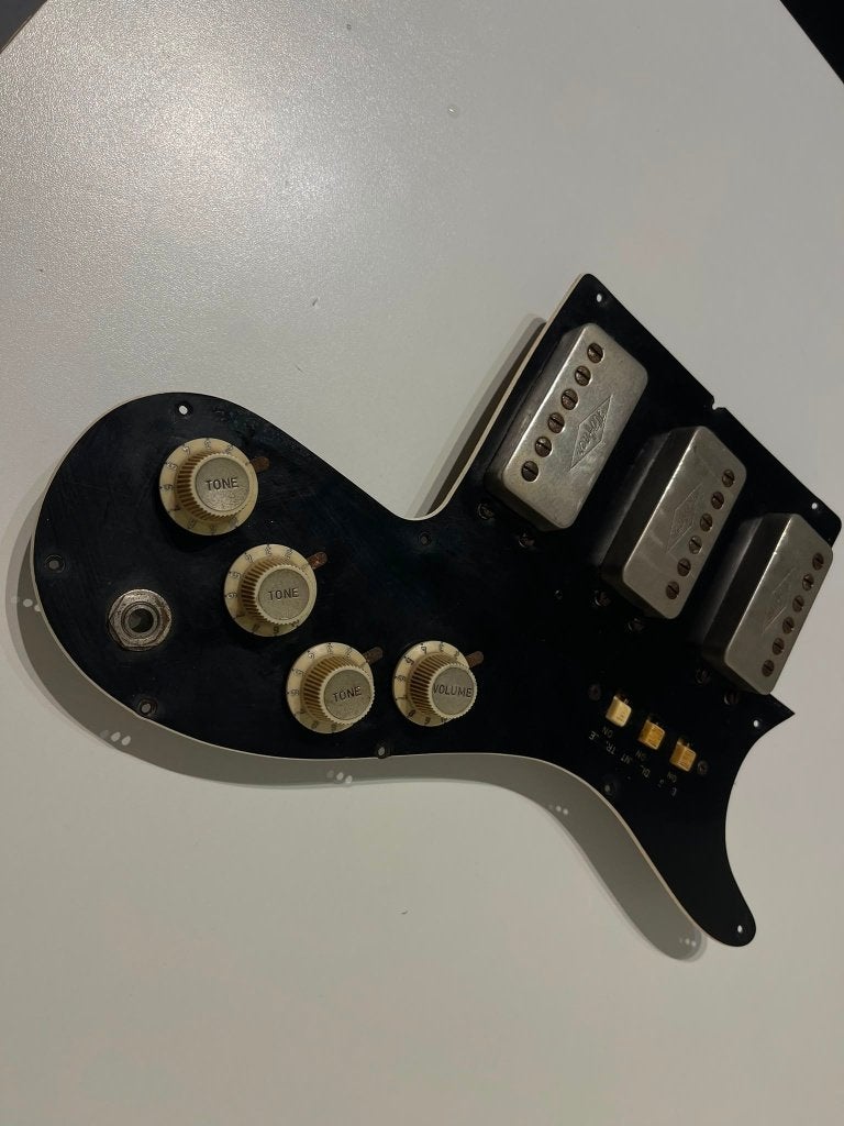 Voor uw project Vintage HOFNER , Muziek en Instrumenten, Ophalen, Gebruikt, Elektrische gitaar